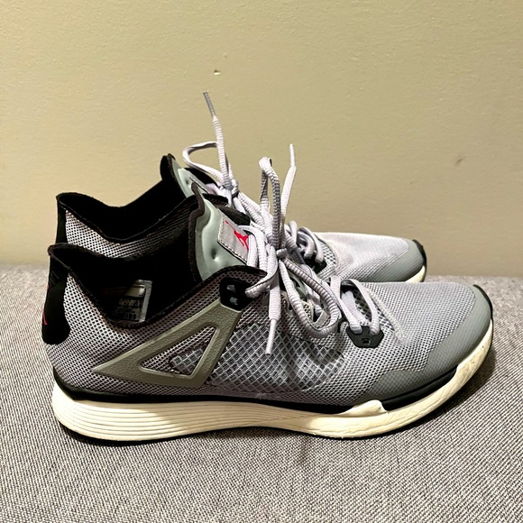 Jordan 89 Racer shoes in particle grey, men’s 9.5 - Picture 1 of 3